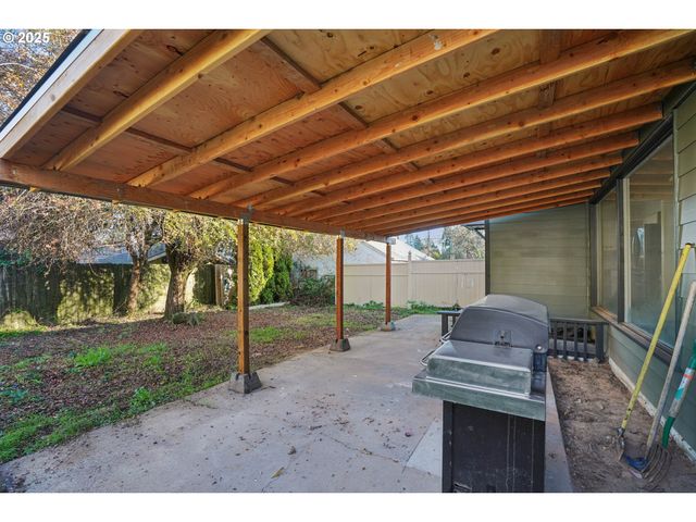 1315 N RUSSET St, Portland, OR 97217