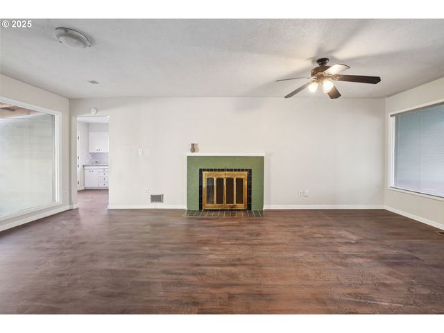 1315 N RUSSET St, Portland, OR 97217