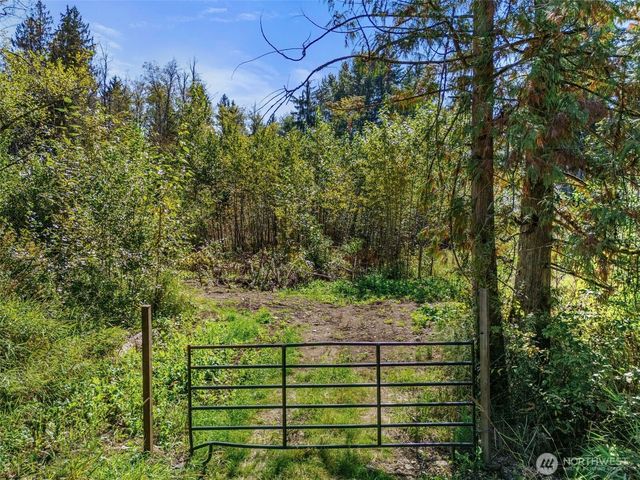 22014 Sumner Buckley Highway E, Buckley, WA 98321