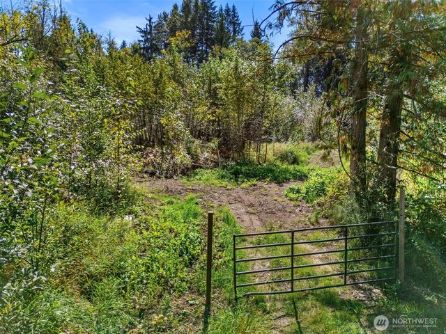 22014 Sumner Buckley Highway E, Buckley, WA 98321