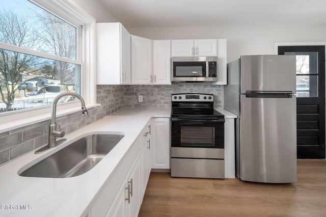 152 Chiswell Road, Schenectady, NY 12304