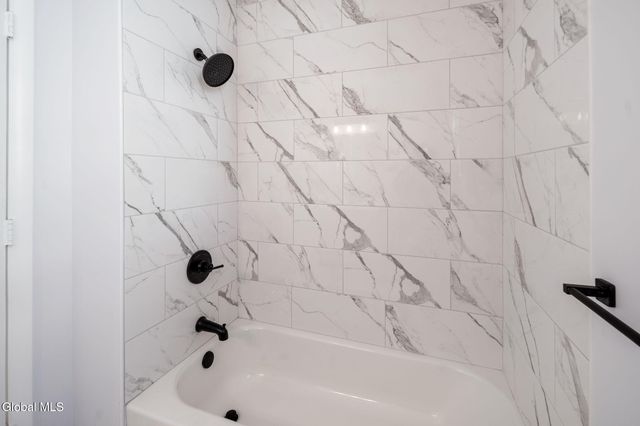 152 Chiswell Road, Schenectady, NY 12304