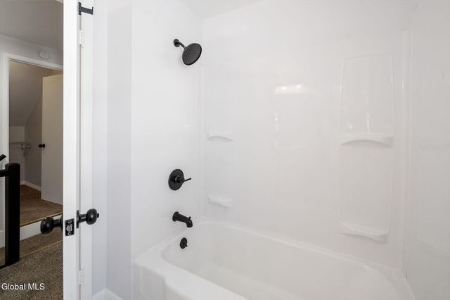 152 Chiswell Road, Schenectady, NY 12304