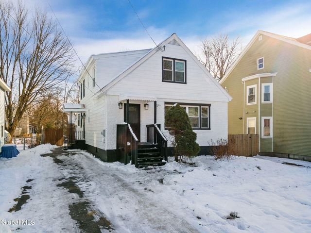152 Chiswell Road, Schenectady, NY 12304