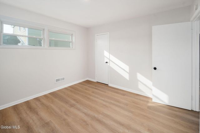 152 Chiswell Road, Schenectady, NY 12304