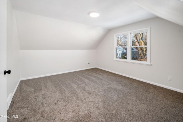 152 Chiswell Road, Schenectady, NY 12304