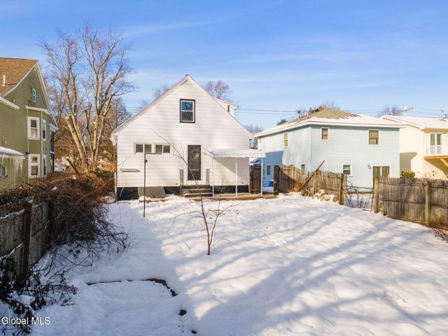 152 Chiswell Road, Schenectady, NY 12304