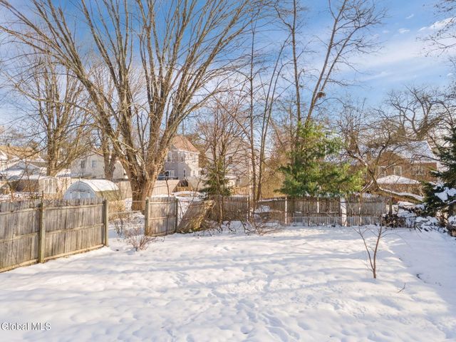 152 Chiswell Road, Schenectady, NY 12304