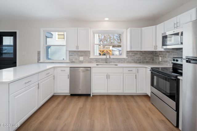 152 Chiswell Road, Schenectady, NY 12304