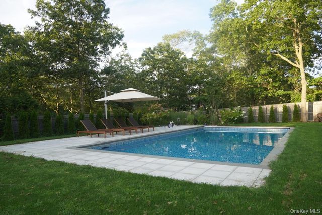48 N Columbine Avenue, Hampton Bays, NY 11946