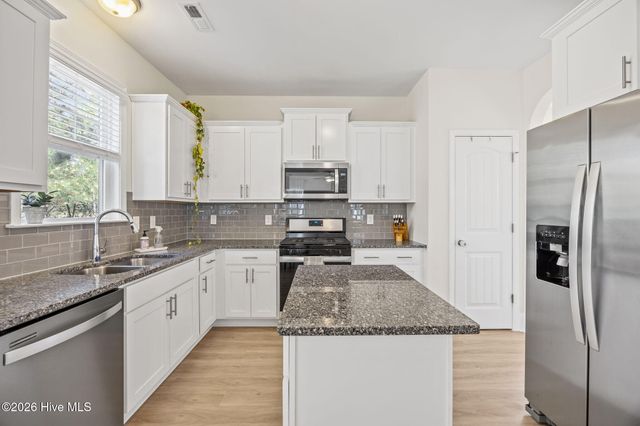 415 Kerr Lake Road, Aberdeen, NC 28315