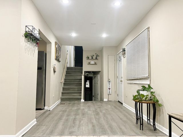 4764 S Shields Avenue, Chicago, IL 60609