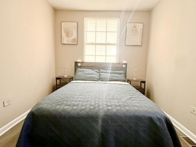 4764 S Shields Avenue, Chicago, IL 60609