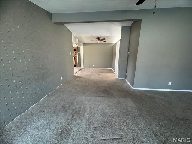 8330 Red Fir Drive, Berkeley, MO 63134