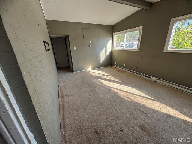 8330 Red Fir Drive, Berkeley, MO 63134