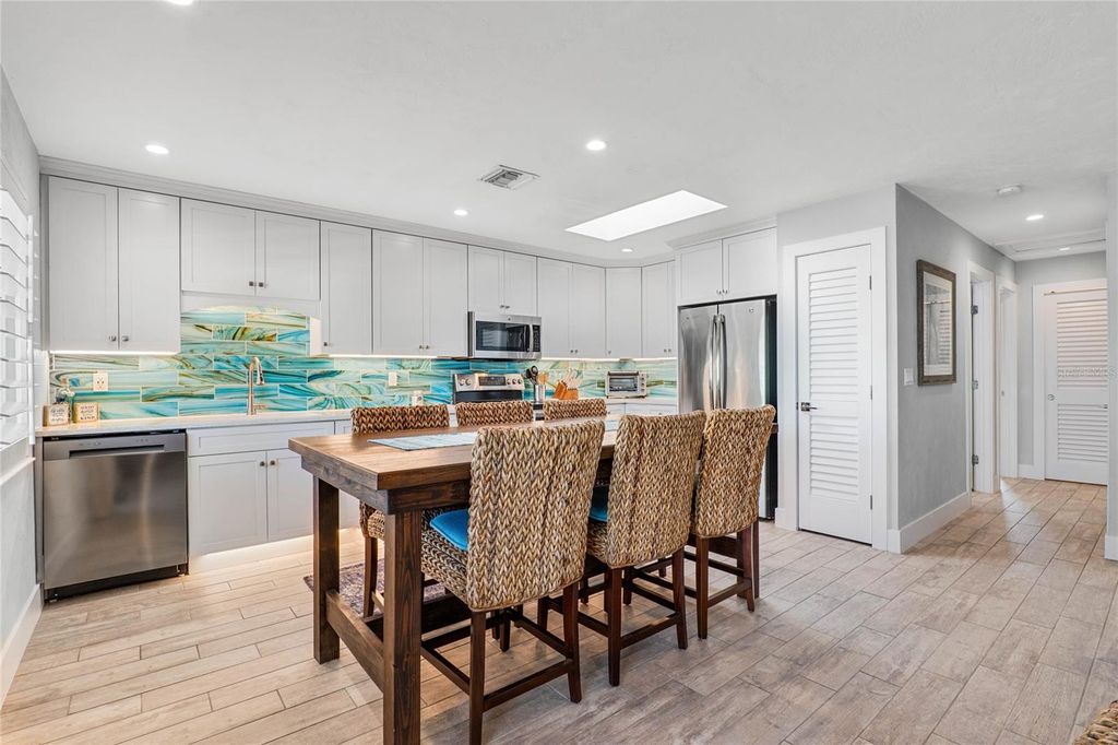 Image 18 of property listing at 6912 S ATLANTIC AVENUE, New Smyrna Beach, FL 32169