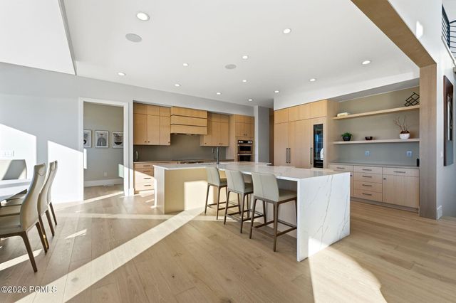 1105 E Longview Dr, Hideout, UT 84036