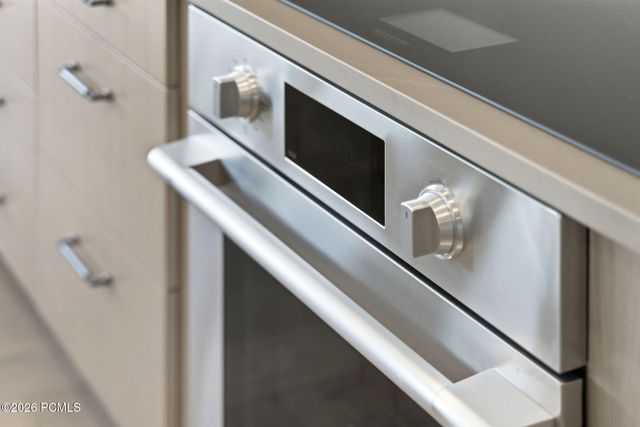 1105 E Longview Dr, Hideout, UT 84036