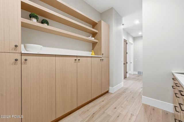 1105 E Longview Dr, Hideout, UT 84036