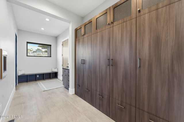 1105 E Longview Dr, Hideout, UT 84036