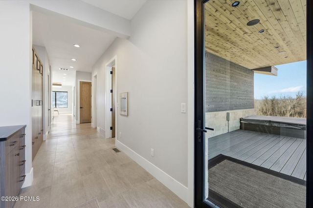 1105 E Longview Dr, Hideout, UT 84036