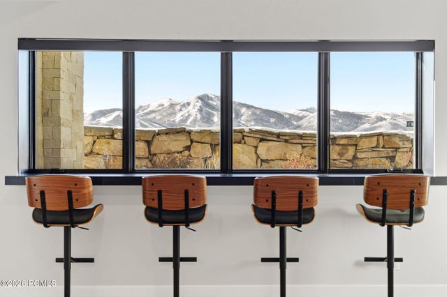 1105 E Longview Dr, Hideout, UT 84036