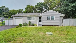 32 Lake Place, Wyandanch, NY 11798