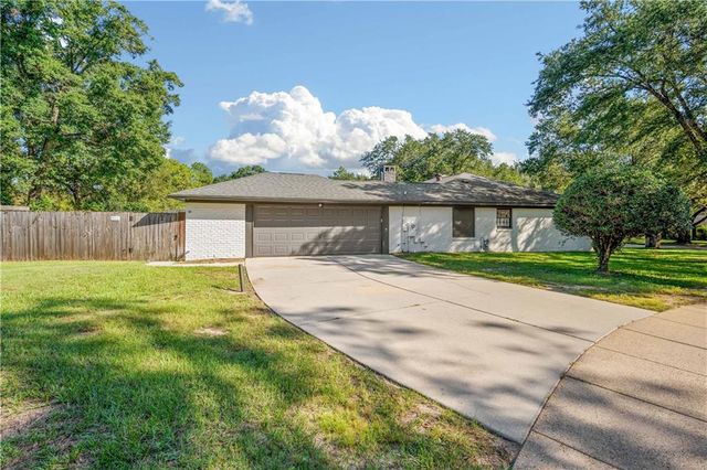 424 Hounds Run W, Mobile, AL 36608