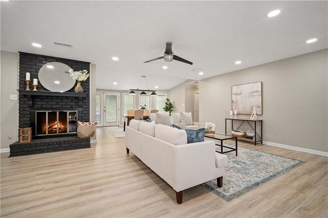 424 Hounds Run W, Mobile, AL 36608