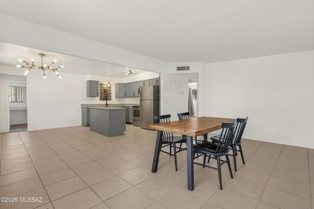 3126 N Presidio Circle, Tucson, AZ 85716