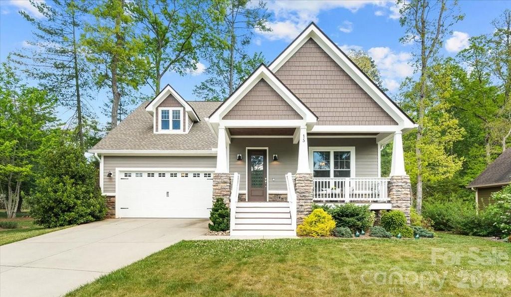 15 Quail Hollow Drive, Arden, NC 28704