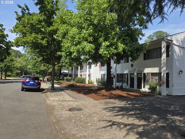 7720 Sw BEL-AIRE Dr, Beaverton, OR 97008