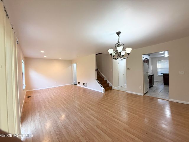 18 Dogwood Drive, Edison, NJ 08820