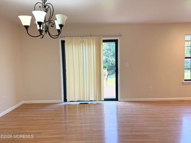 18 Dogwood Drive, Edison, NJ 08820