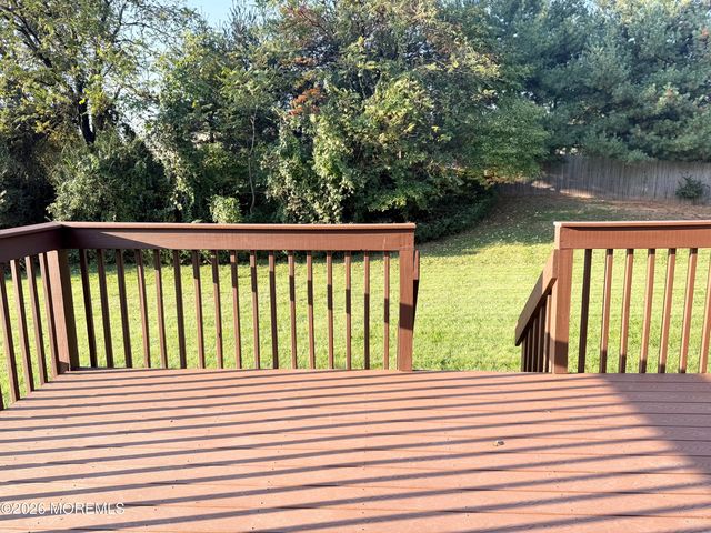 18 Dogwood Drive, Edison, NJ 08820