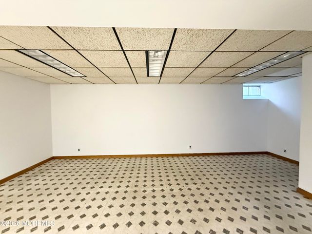 18 Dogwood Drive, Edison, NJ 08820