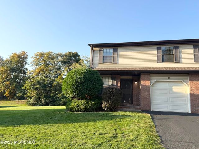 18 Dogwood Drive, Edison, NJ 08820