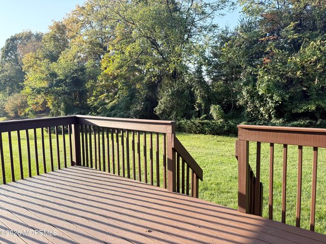 18 Dogwood Drive, Edison, NJ 08820