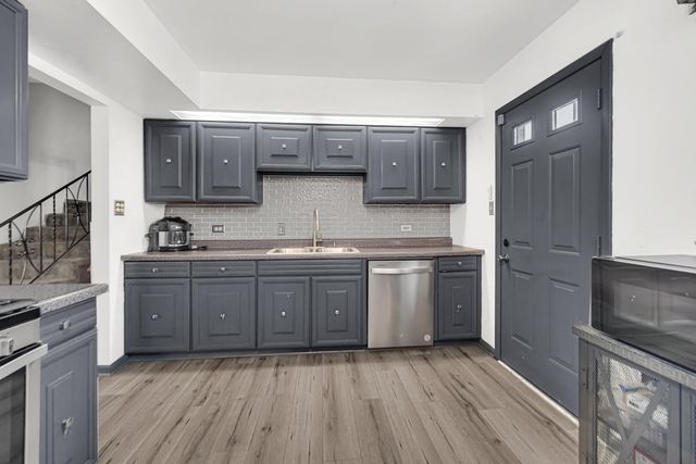 2812 W 60th Drive, Merrillville, IN 46410