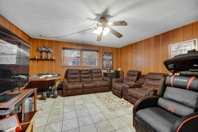 2812 W 60th Drive, Merrillville, IN 46410