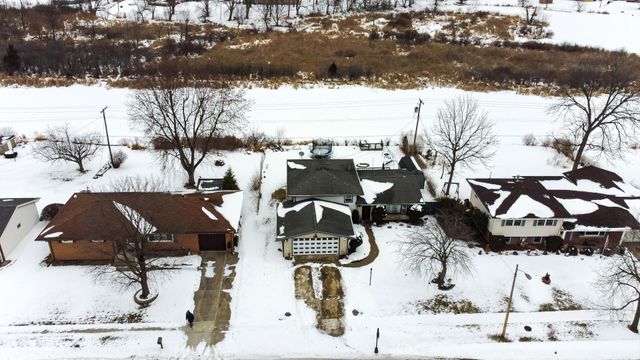 2812 W 60th Drive, Merrillville, IN 46410