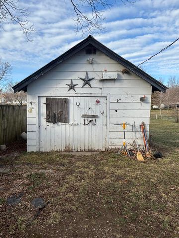 314 Birch Street, Monett, MO 65708