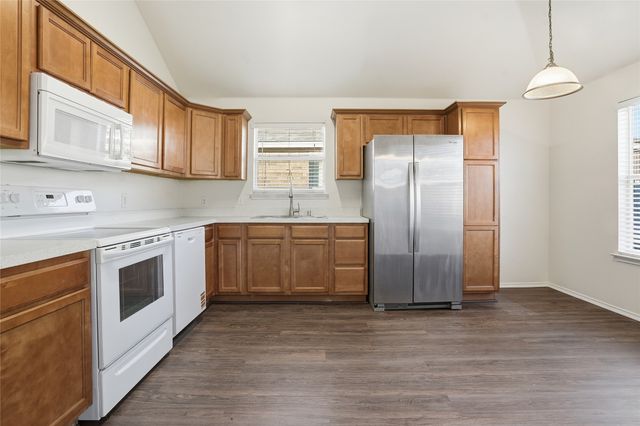 340 Creekside Way, Waxahachie, TX 75165