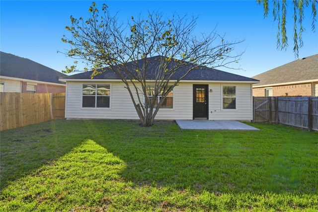 340 Creekside Way, Waxahachie, TX 75165