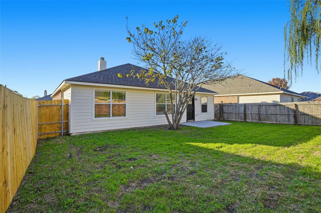 340 Creekside Way, Waxahachie, TX 75165