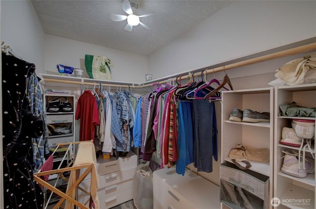 154 28th Street NW, Long Beach, WA 98631