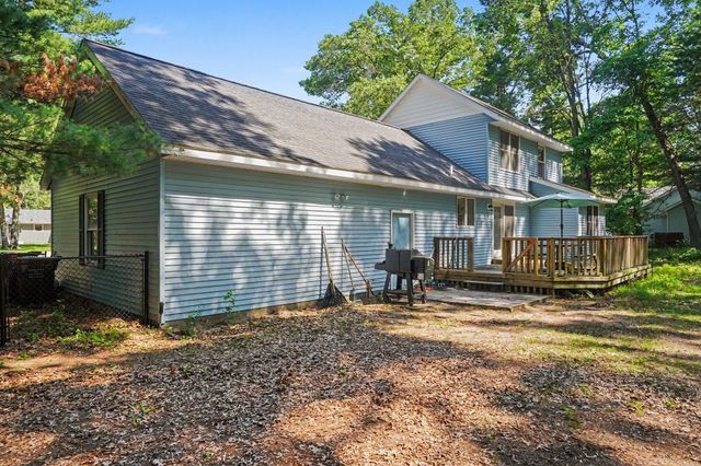 2139 Deerwood Drive, Twin Lake, MI 49457
