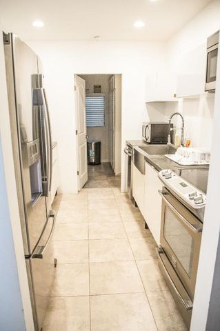 916 W Drew Street, Lantana, FL 33462