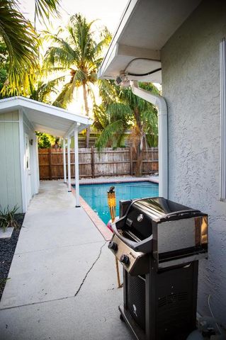 916 W Drew Street, Lantana, FL 33462