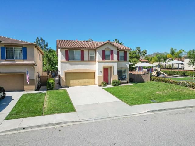 3605 Lake Circle Dr, Fallbrook, CA 92028